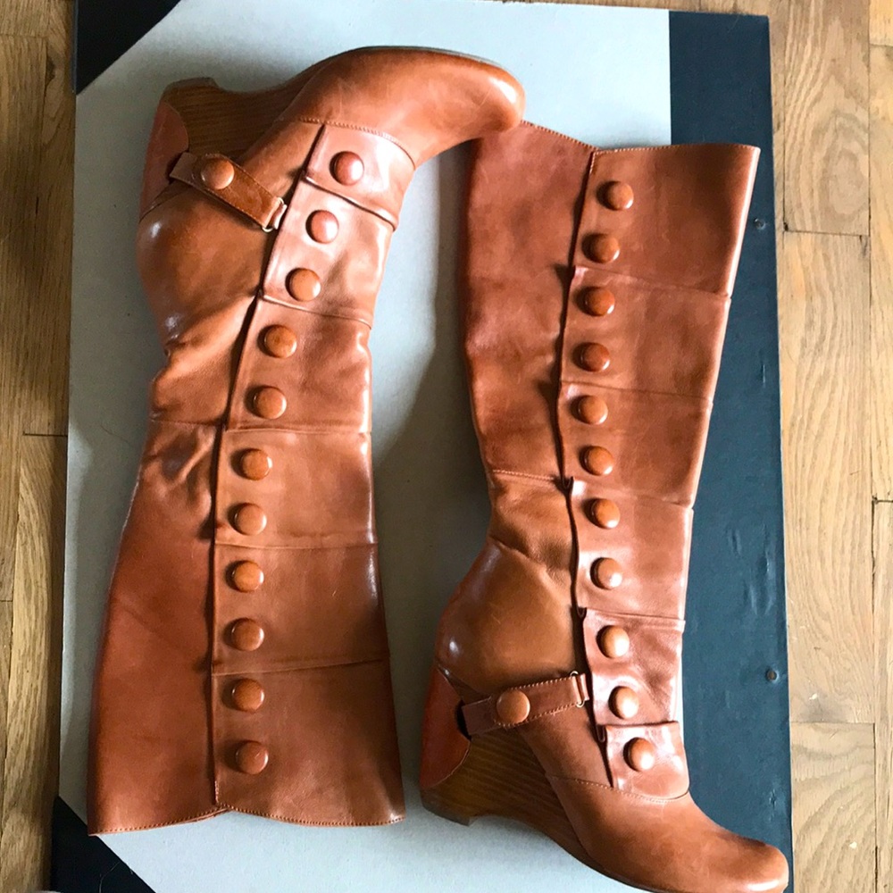 Mix Mooz leather boots with fuzzy interior sz 7